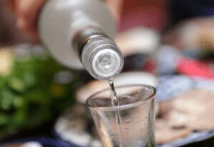 vodka is the lowest calorie alcohol, making it the best liquor for a weight loss diet